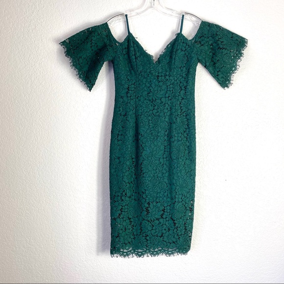 Bardot Dresses & Skirts - BARDOT Green Off the Shoulder Lace Dress NWT (6/S)